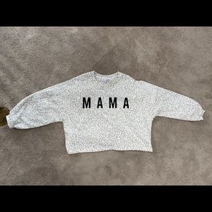 Lightweight MAMA cheetah print crewneck!